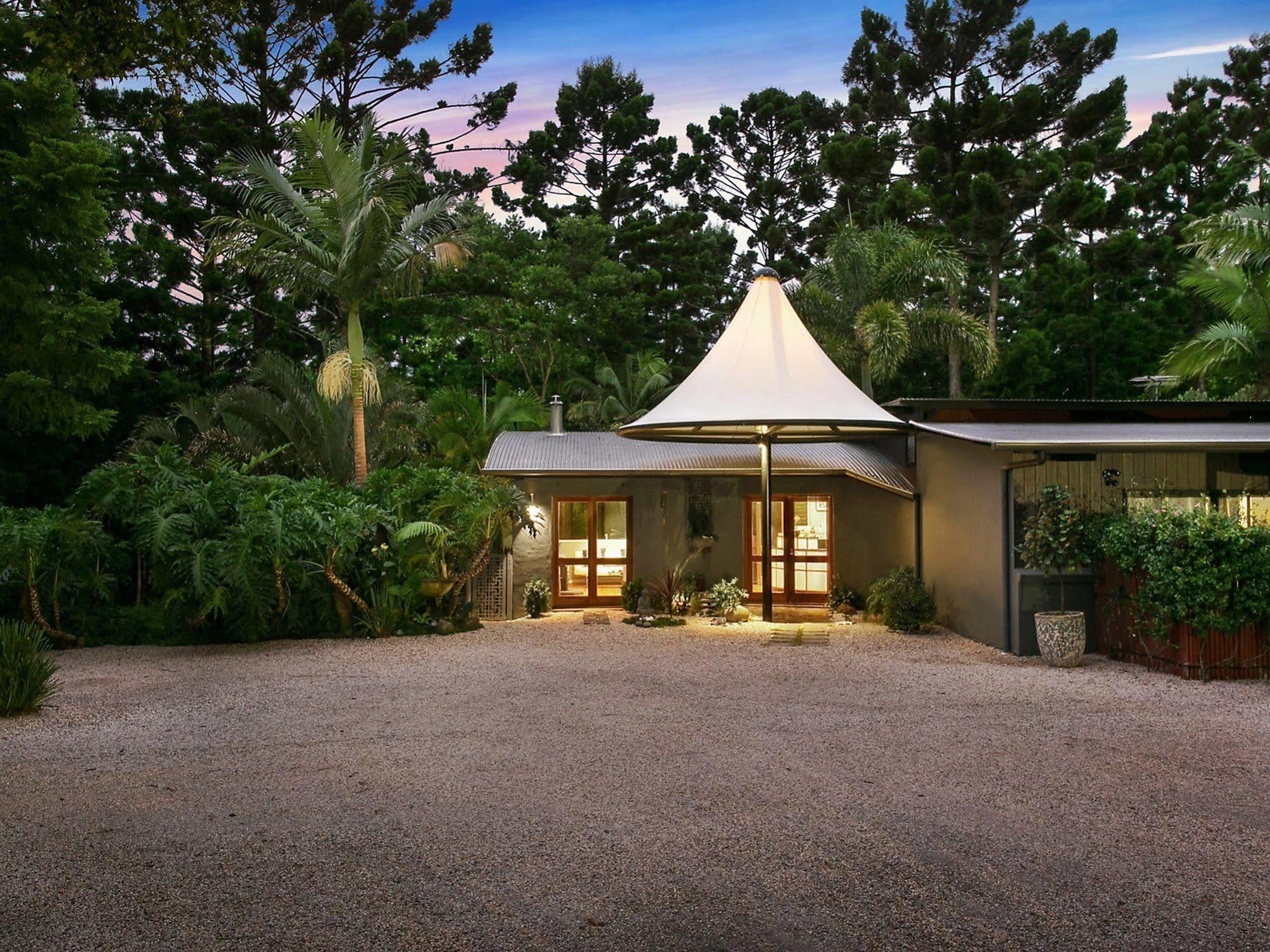 Azabu Retreat & Spa Byron Bay Extérieur photo