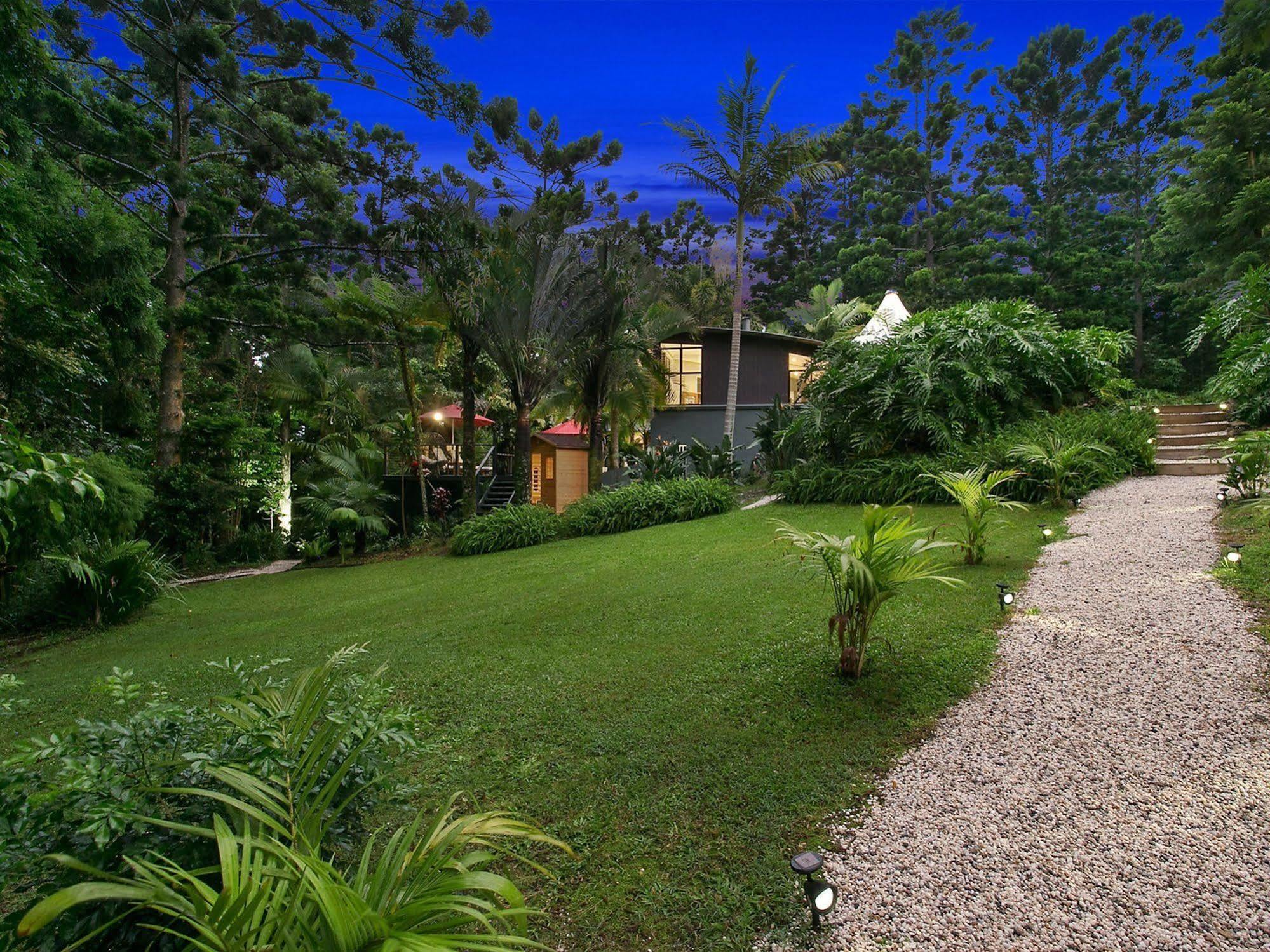 Azabu Retreat & Spa Byron Bay Extérieur photo